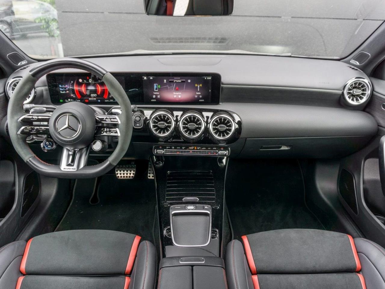 Mercedes-Benz A 35 AMG 4M Night Panorama Burmester Kamera