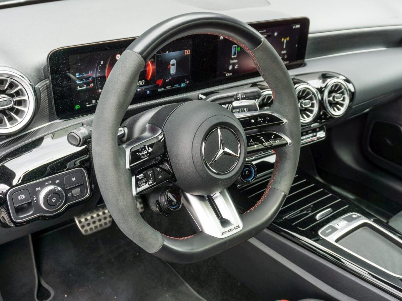 Mercedes-Benz A 35 AMG 4M Night Panorama Burmester Kamera