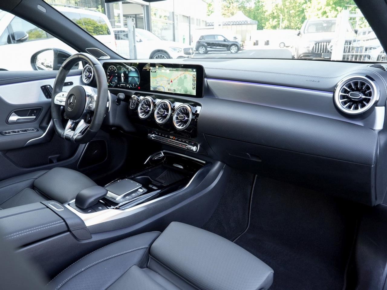 Mercedes-Benz A 45 AMG S 4M+ Panorama Distronic Kamera Head-Up