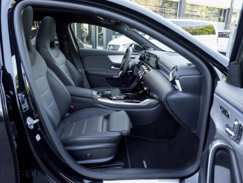 Mercedes-Benz A 45 AMG S 4M+ Panorama Distronic Kamera Head-Up