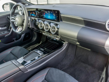 Mercedes-Benz A 45 AMG S 4M+ AMG Night Panorama Head-Up 360°