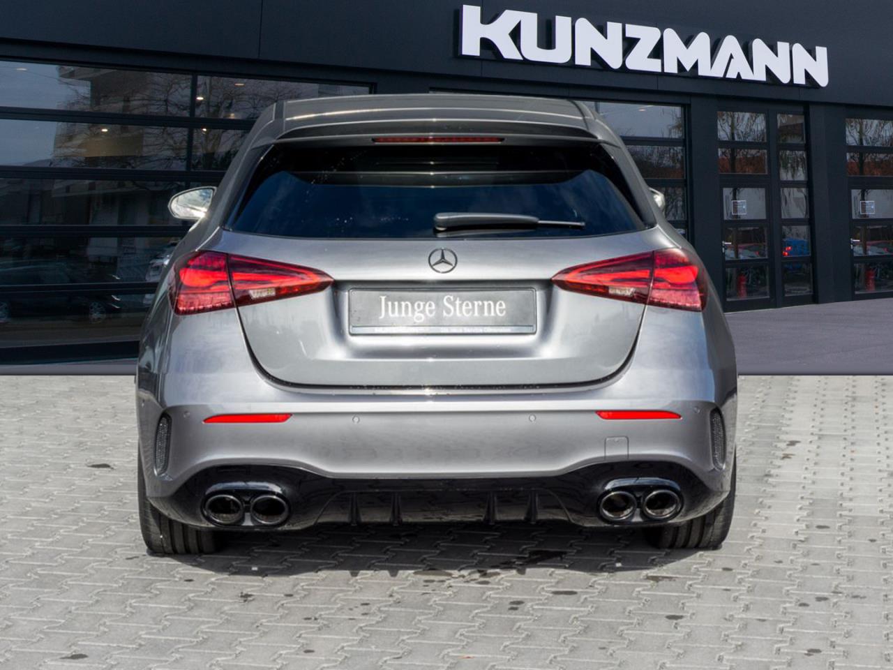 Mercedes-Benz A 45 AMG S 4M+ AMG Night Panorama Head-Up 360°