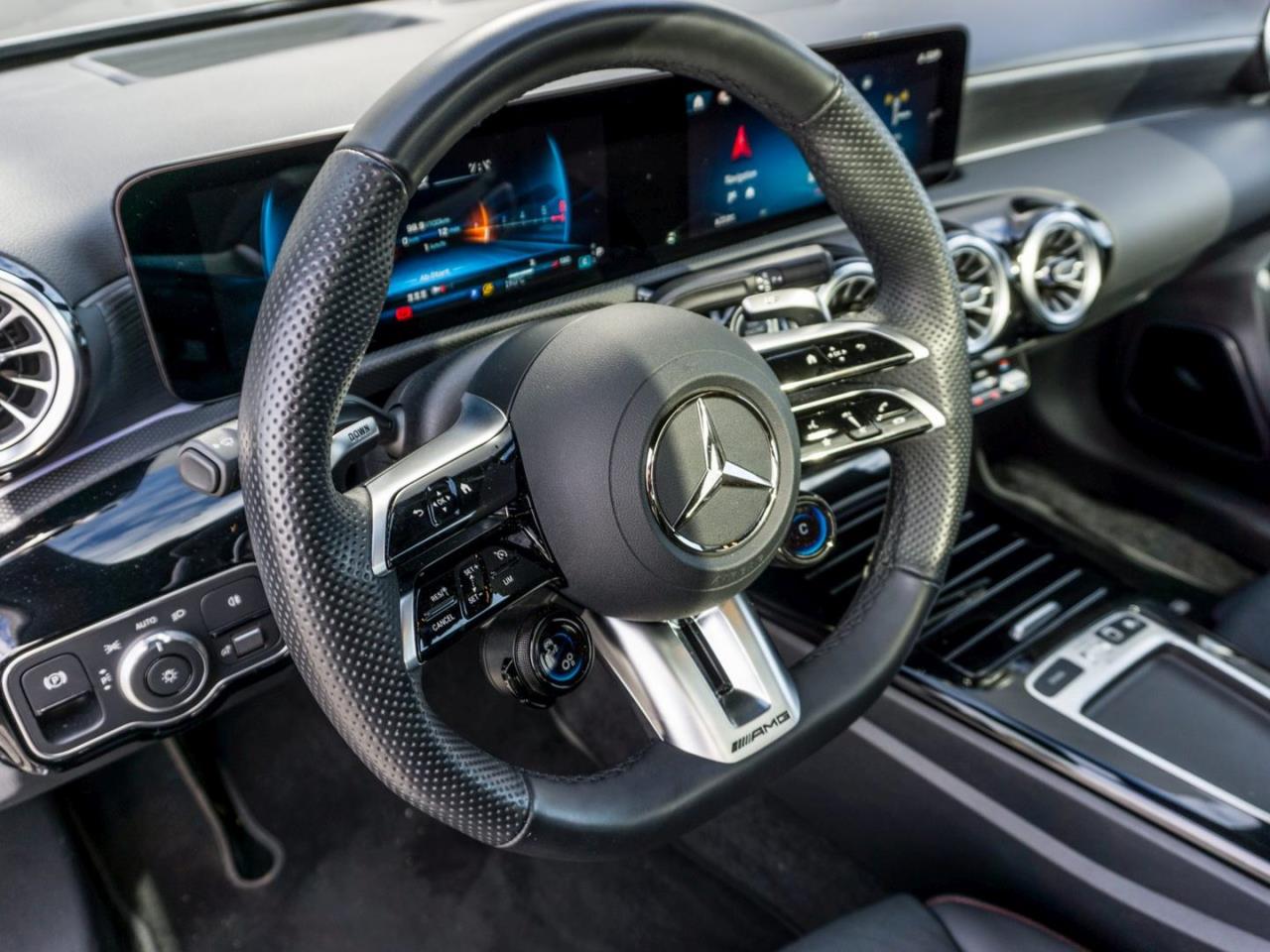 Mercedes-Benz A 45 AMG S 4M+ AMG Night Panorama Head-Up 360°