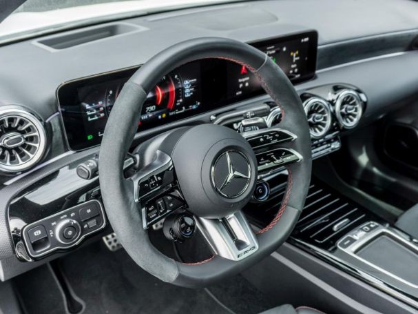Mercedes-Benz A 45 S 4M+ Panorama Burmester HeadUp Memory 360°