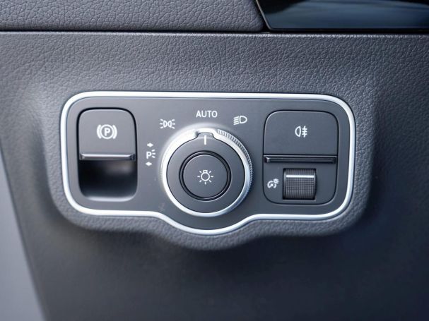 Mercedes-Benz B 180 d Progressive Distronic Kamera AHK Easy-P