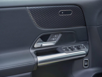 Mercedes-Benz B 180 d Progressive Distronic Kamera AHK Easy-P