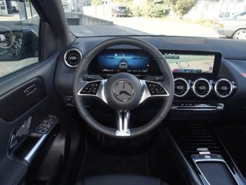 Mercedes-Benz B 180 d Progressive Distronic MBUXNavi AHK SpurH