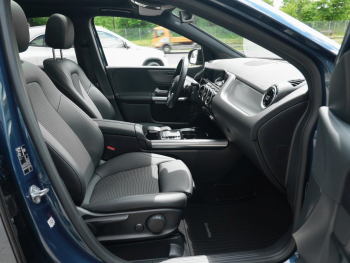 Mercedes-Benz B 180 Progressive Night Panorama Kamera Easy-P