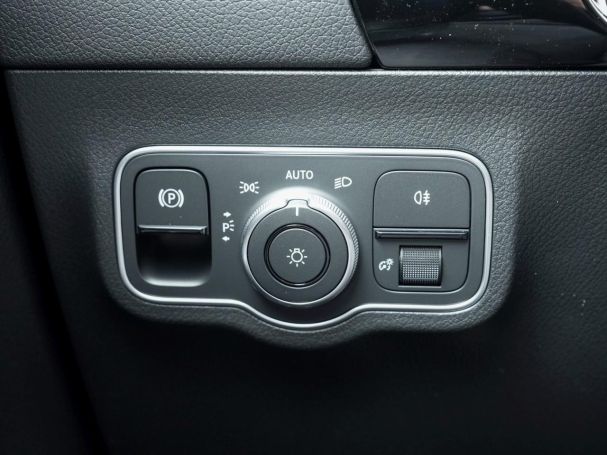 Mercedes-Benz B 180 AMG Night Navi EasyPack AHK 360° Keyless