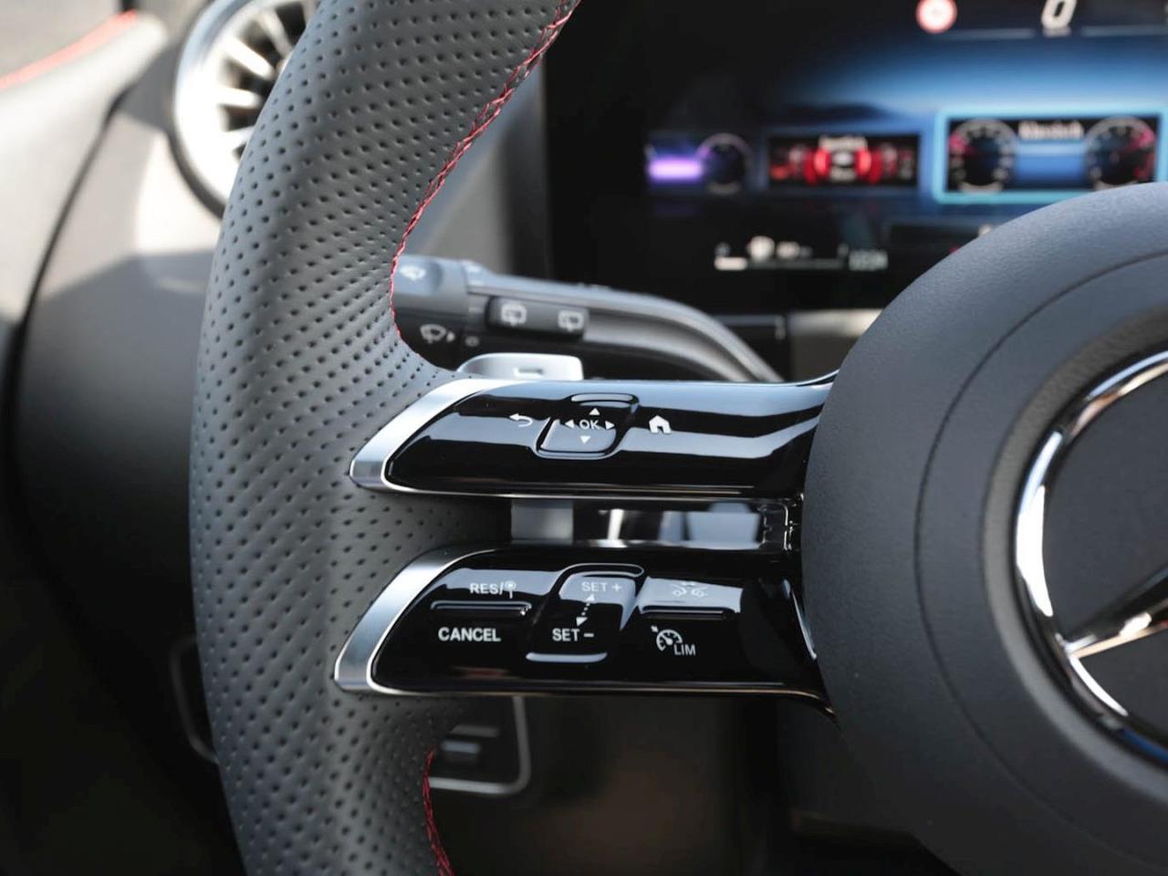 Mercedes-Benz B 180 AMG Night MBUXNavi-Prem. 360° AHK