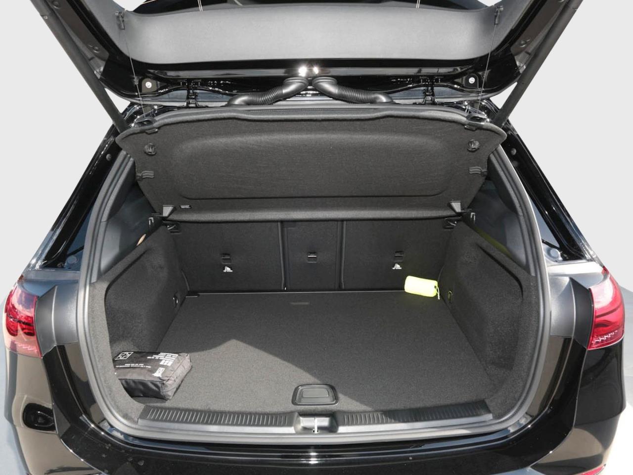 Mercedes-Benz B 180 AMG Night MBUXNavi-Prem. 360° AHK