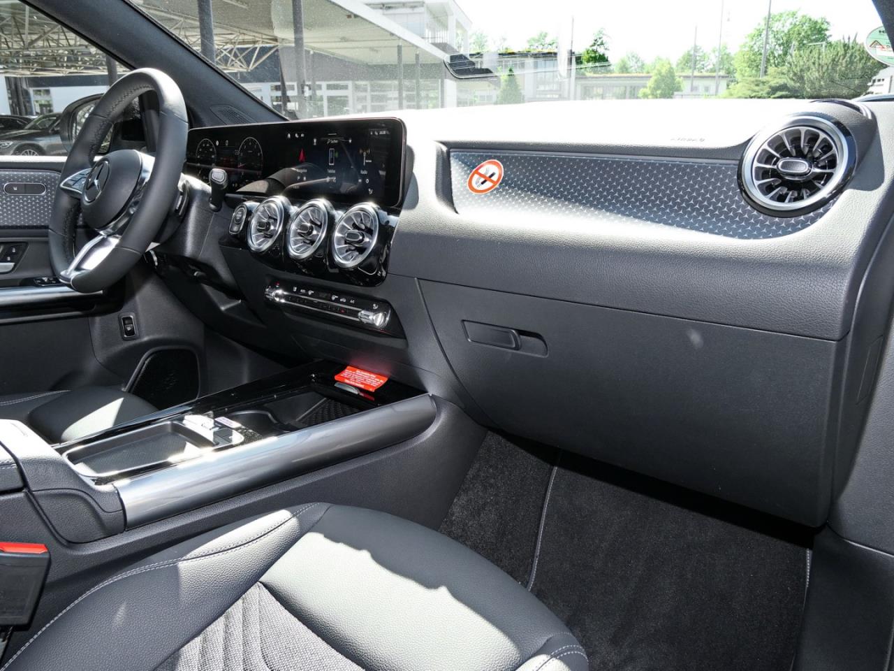 Mercedes-Benz B 180 Progressive Distronic Kamera Easy-Pack AHK