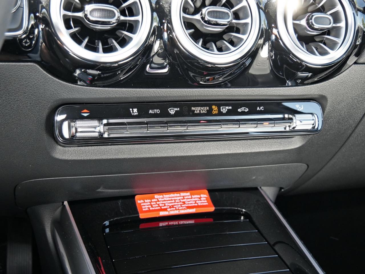 Mercedes-Benz B 180 Progressive Distronic Kamera Easy-Pack AHK