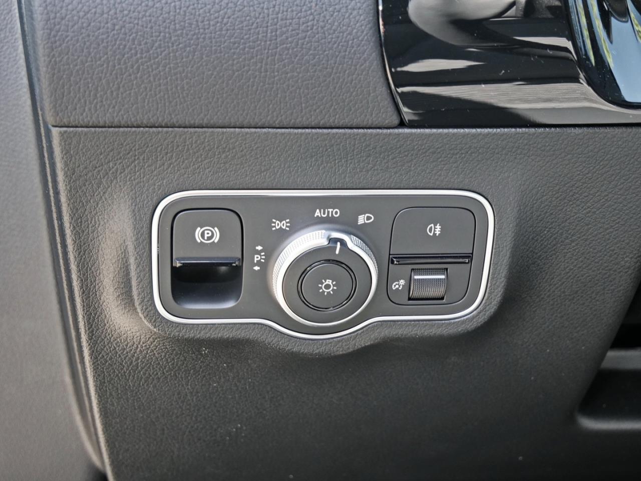 Mercedes-Benz B 180 Progressive Distronic Kamera Easy-Pack AHK