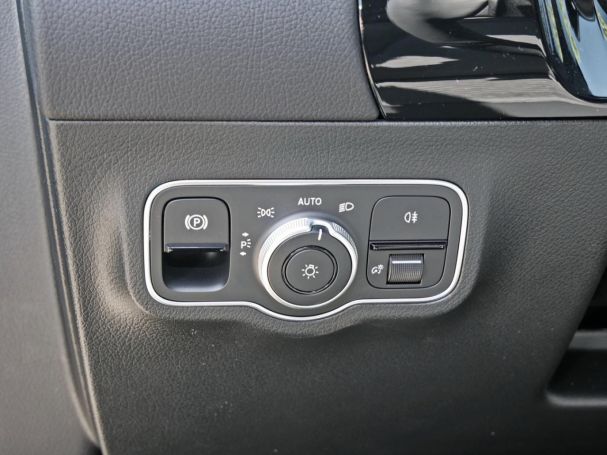 Mercedes-Benz B 180 Progressive Distronic Kamera Easy-Pack AHK