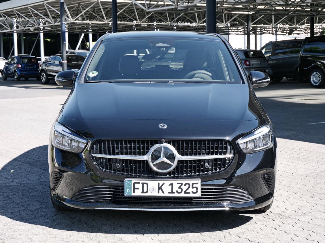 Mercedes-Benz B 180 Progressive Distronic Kamera Easy-Pack AHK