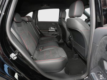 Mercedes-Benz B 180 AMG Night 360° AHK Winter-Paket