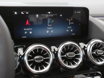 Mercedes-Benz B 180 AMG Night 360° AHK Winter-Paket