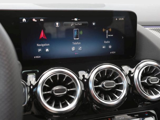 Mercedes-Benz B 180 AMG Night 360° AHK Winter-Paket