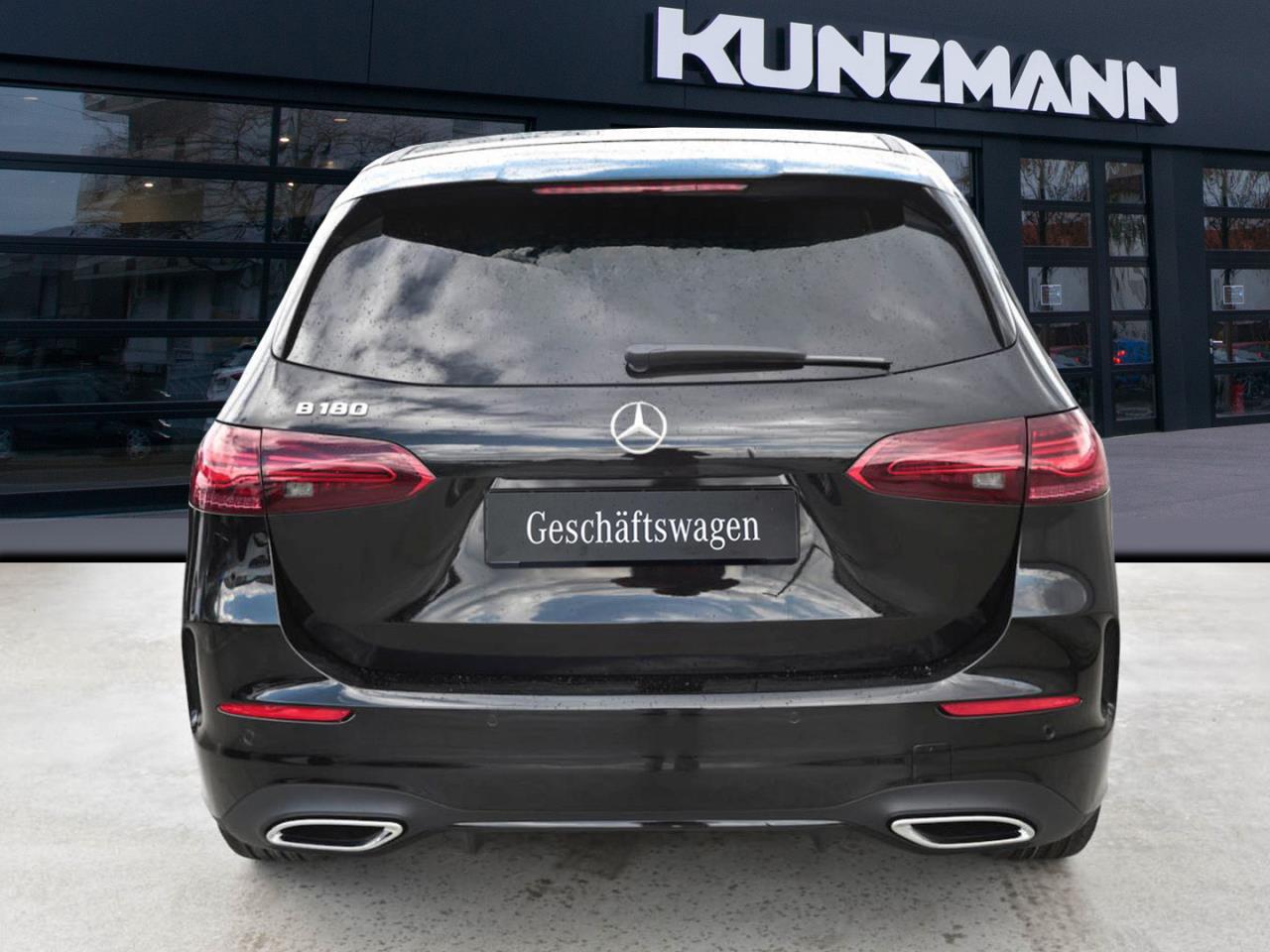 Mercedes-Benz B 180 AMG Night 360° AHK Winter-Paket