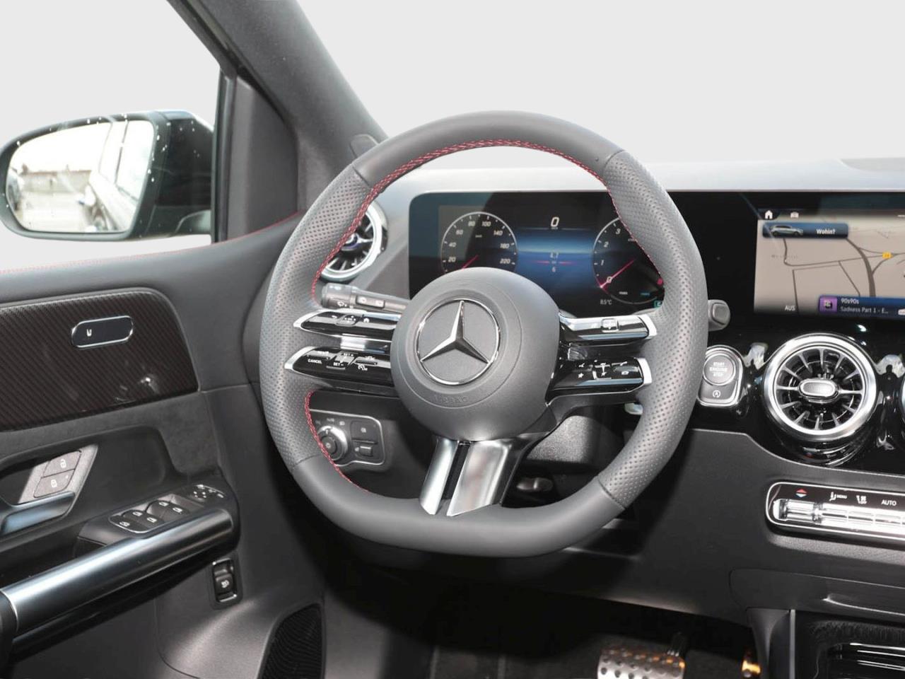 Mercedes-Benz B 180 AMG Night 360° AHK Winter-Paket