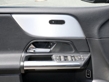 Mercedes-Benz B 180 Progressive Night Distronic Kamera AHK