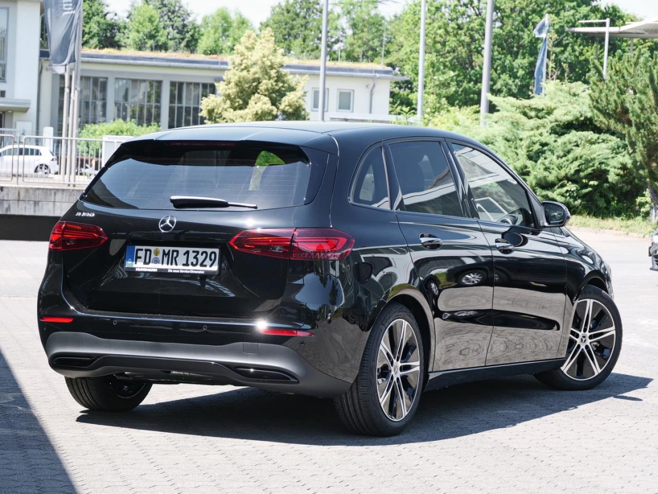 Mercedes-Benz B 180 Progressive Night Distronic Kamera AHK