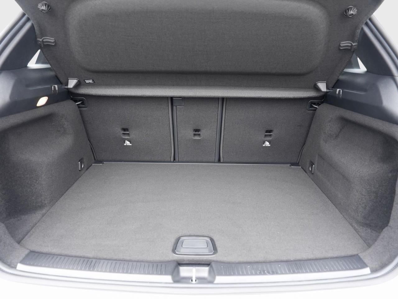 Mercedes-Benz B 180 AMG Night 360° EasyP AHK Totwinkel Sitzhzg