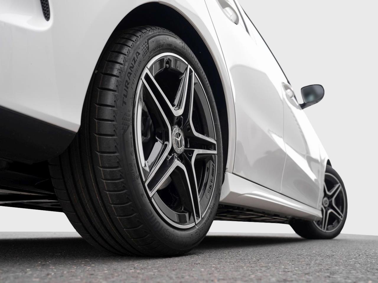 Mercedes-Benz B 180 AMG Night 360° EasyP AHK Totwinkel Sitzhzg