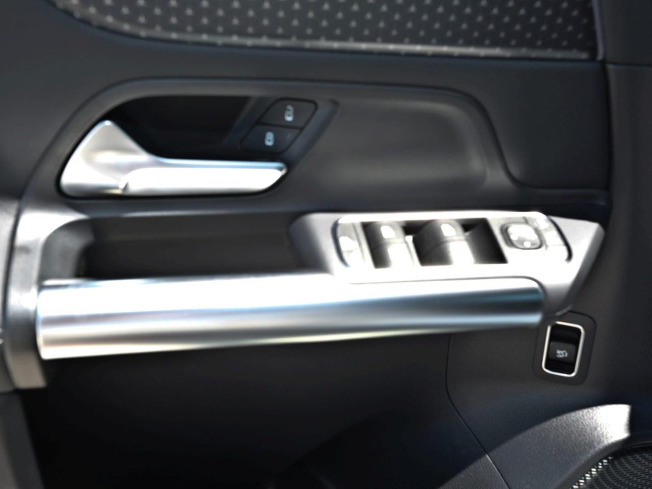 Mercedes-Benz B 180 Progressive Navi Distronic Kamera AHK