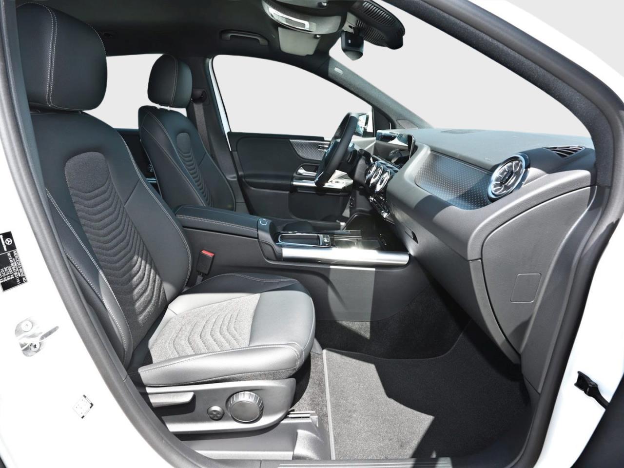 Mercedes-Benz B 180 Progressive Navi Distronic Kamera AHK