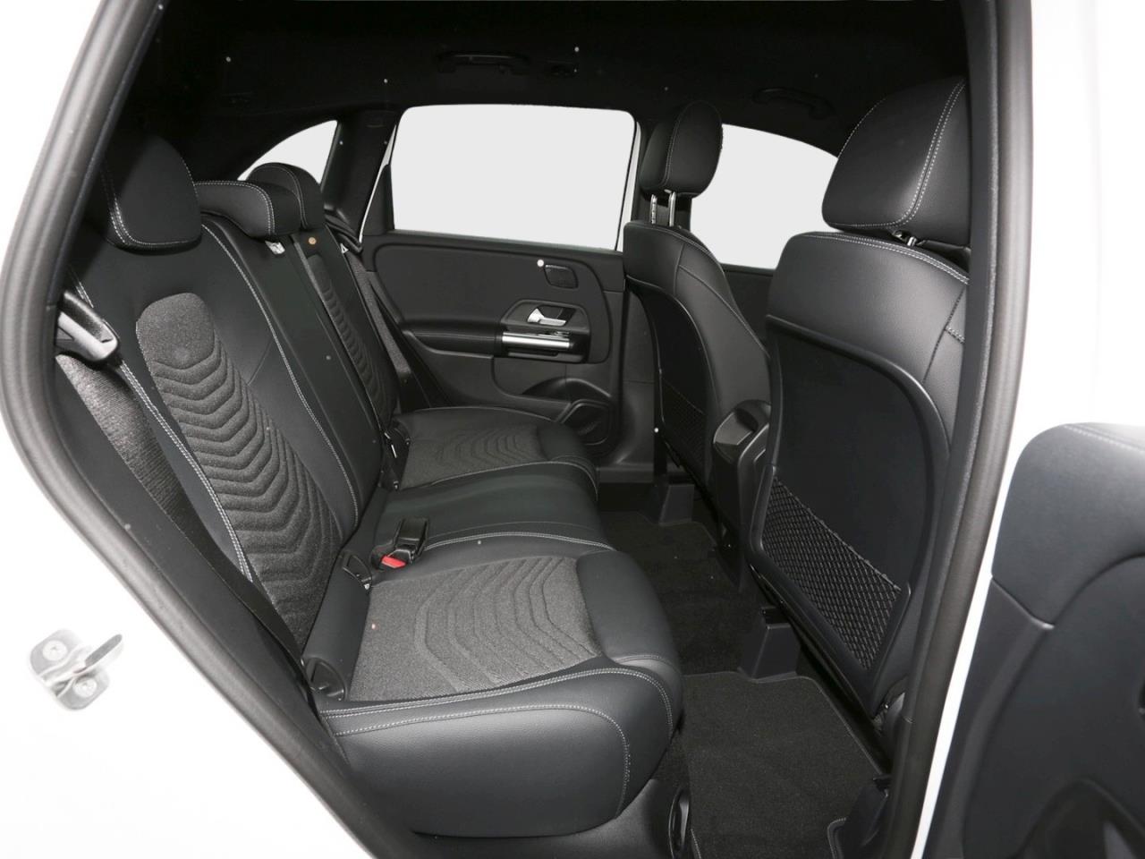 Mercedes-Benz B 180 Progressive Distronic Easy-Pack AHK