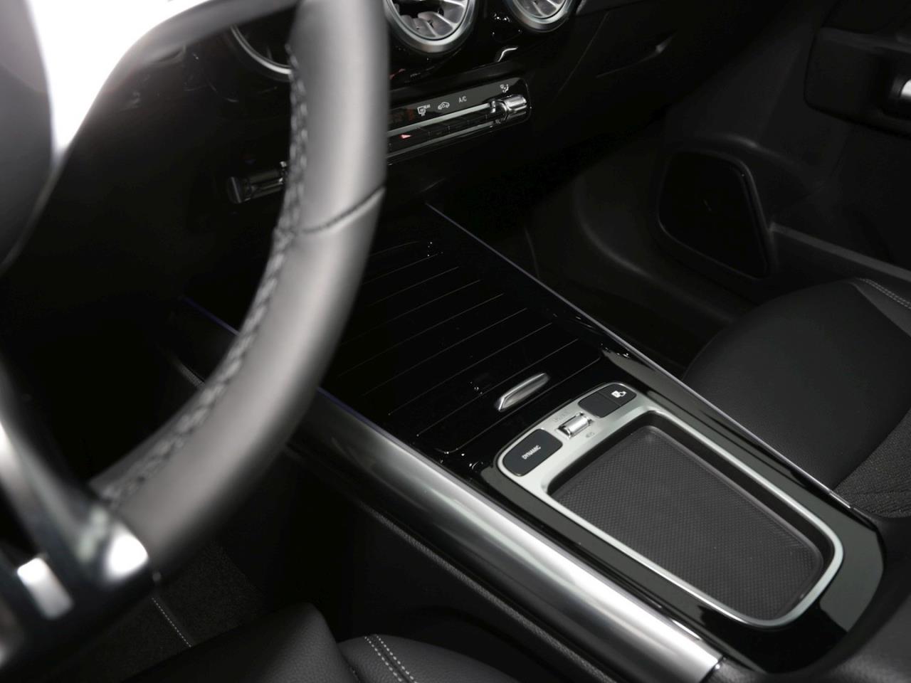 Mercedes-Benz B 180 Progressive Distronic Easy-Pack AHK
