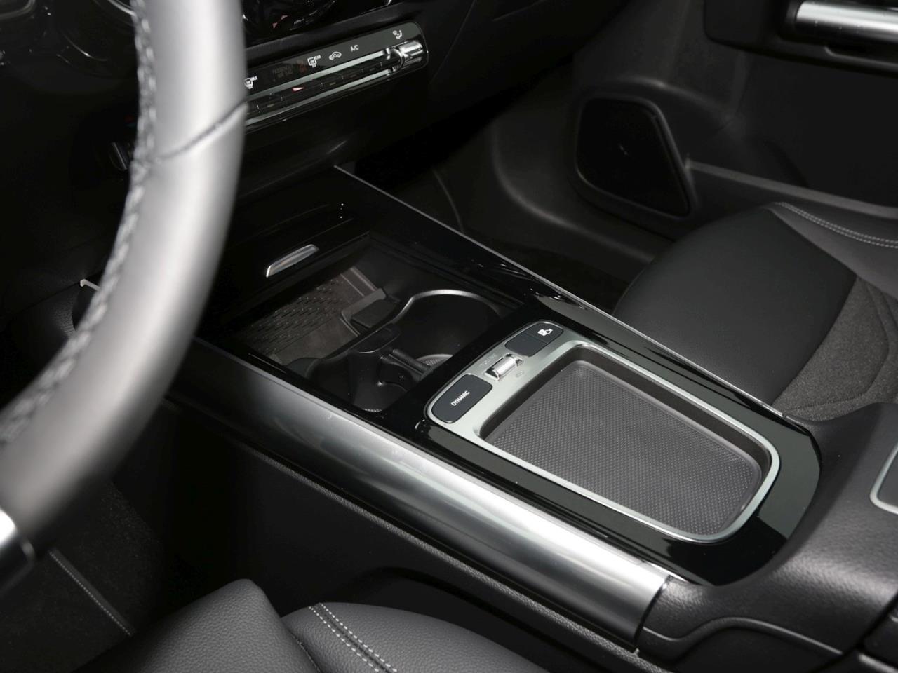 Mercedes-Benz B 180 Progressive Distronic Easy-Pack AHK
