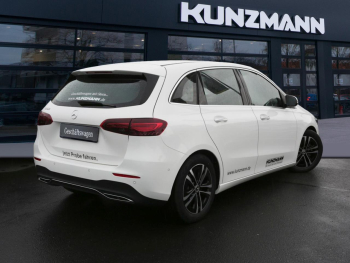 Mercedes-Benz B 180 Progressive Distronic Easy-Pack AHK