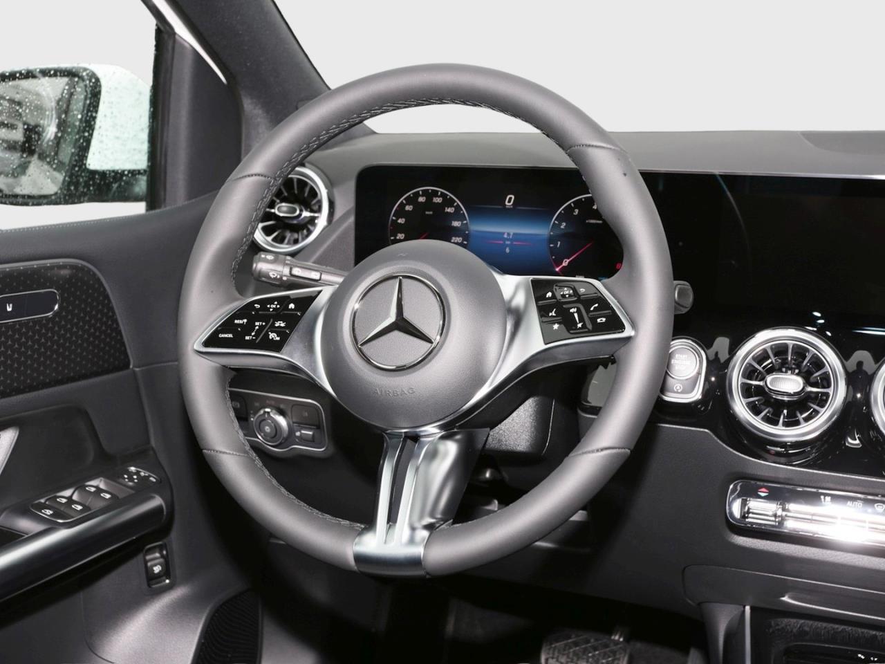 Mercedes-Benz B 180 Progressive Distronic Easy-Pack AHK