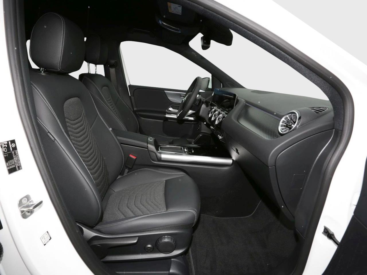 Mercedes-Benz B 180 Progressive Distronic Easy-Pack AHK