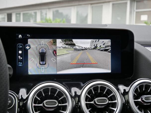 Mercedes-Benz B 200 d AMG Distronic Panorama Keyless 360°