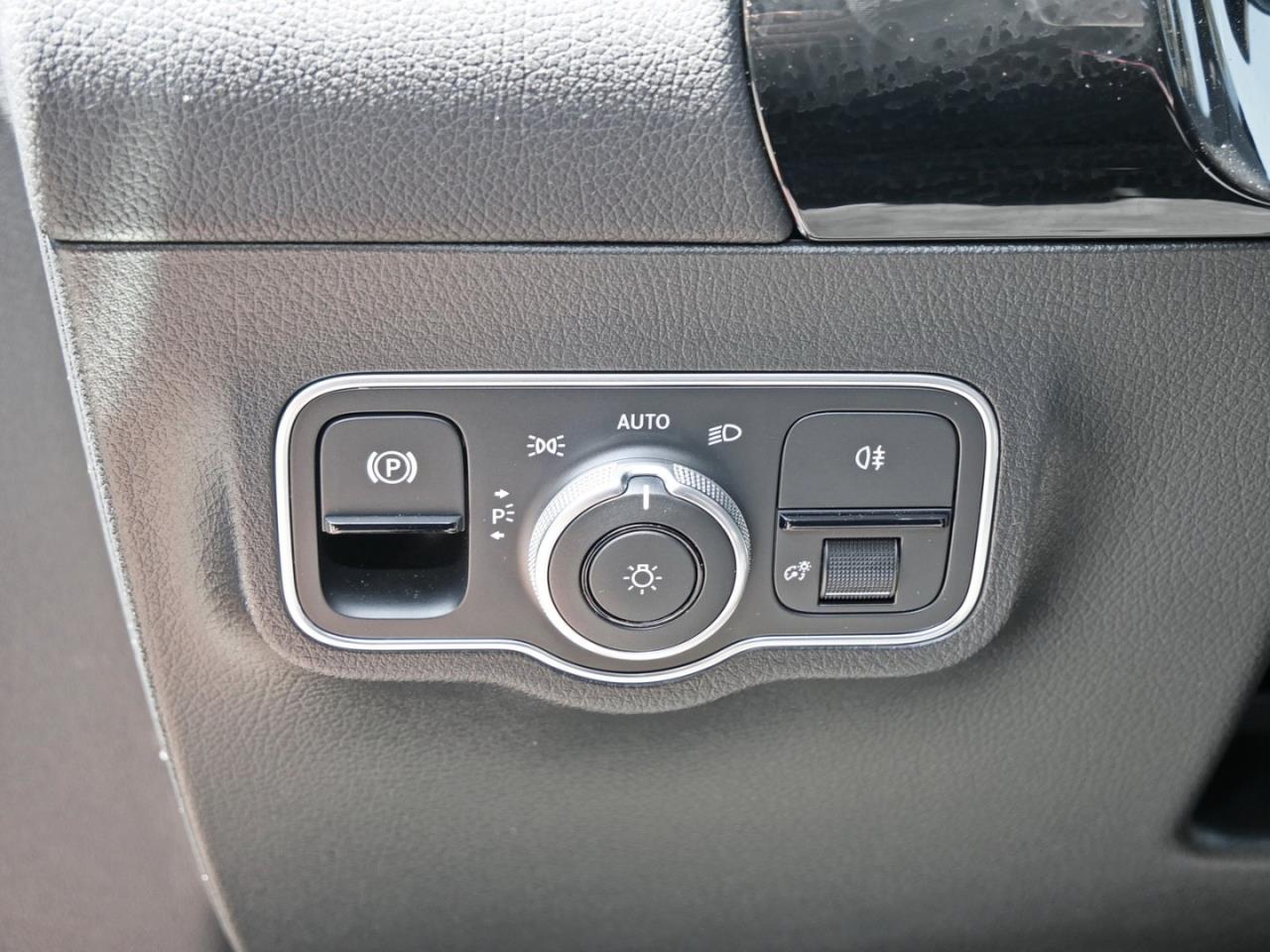 Mercedes-Benz B 200 d AMG Distronic Easy-Pack 360° AHK