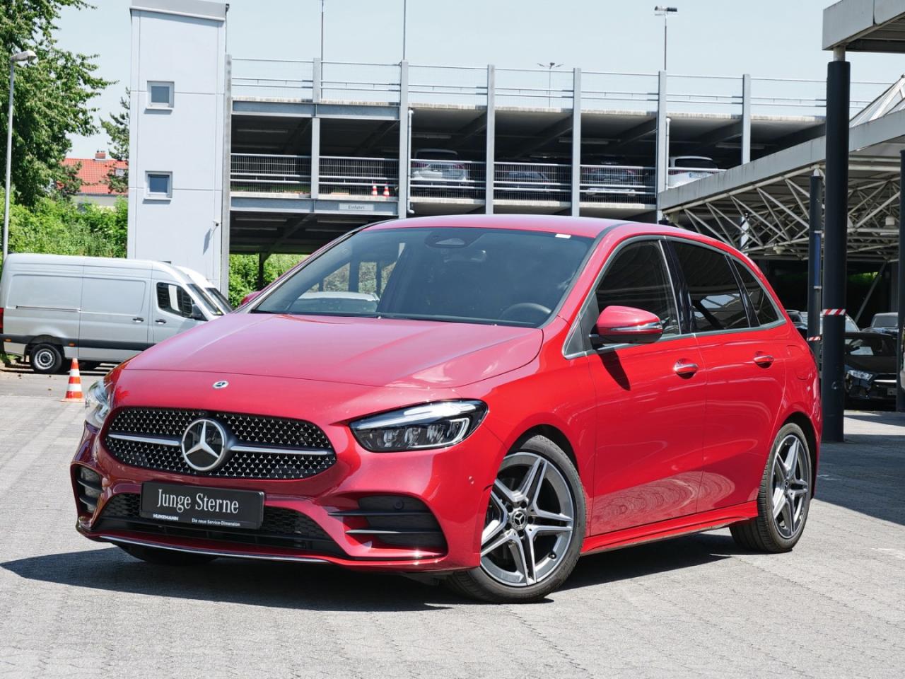 Mercedes-Benz B 200 d AMG Distronic Easy-Pack 360° AHK