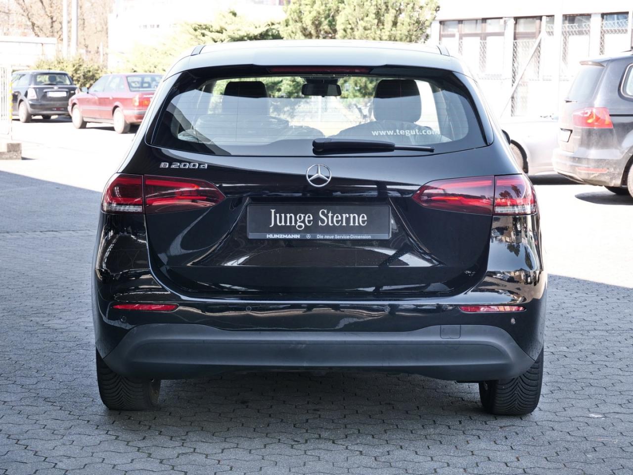 Mercedes-Benz B 200 d MBUX Navi+ Standheizung AHK