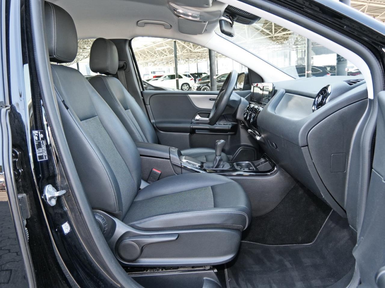 Mercedes-Benz B 200 d MBUX Navi+ Standheizung AHK