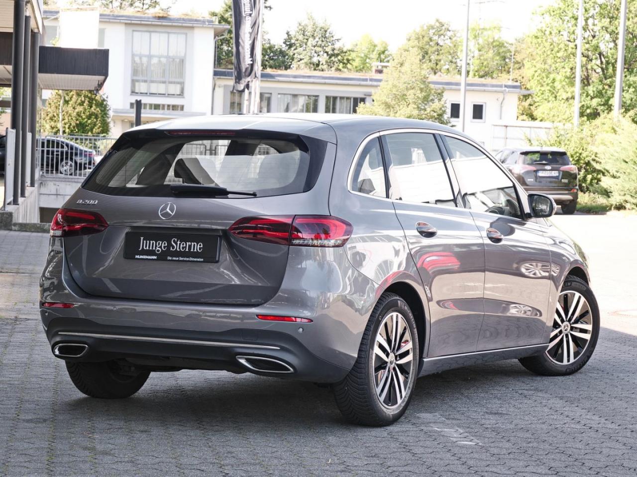 Mercedes-Benz B 200 Progressive MBUXNavi Kamera Easy-Pack AHK