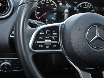 Mercedes-Benz B 200 Progressive MBUXNavi Kamera Easy-Pack AHK