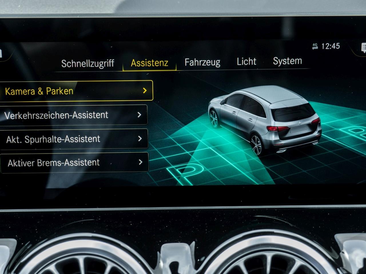 Mercedes-Benz B 200 AMG Night MBUX Navi+ Kamera Easy-Pack