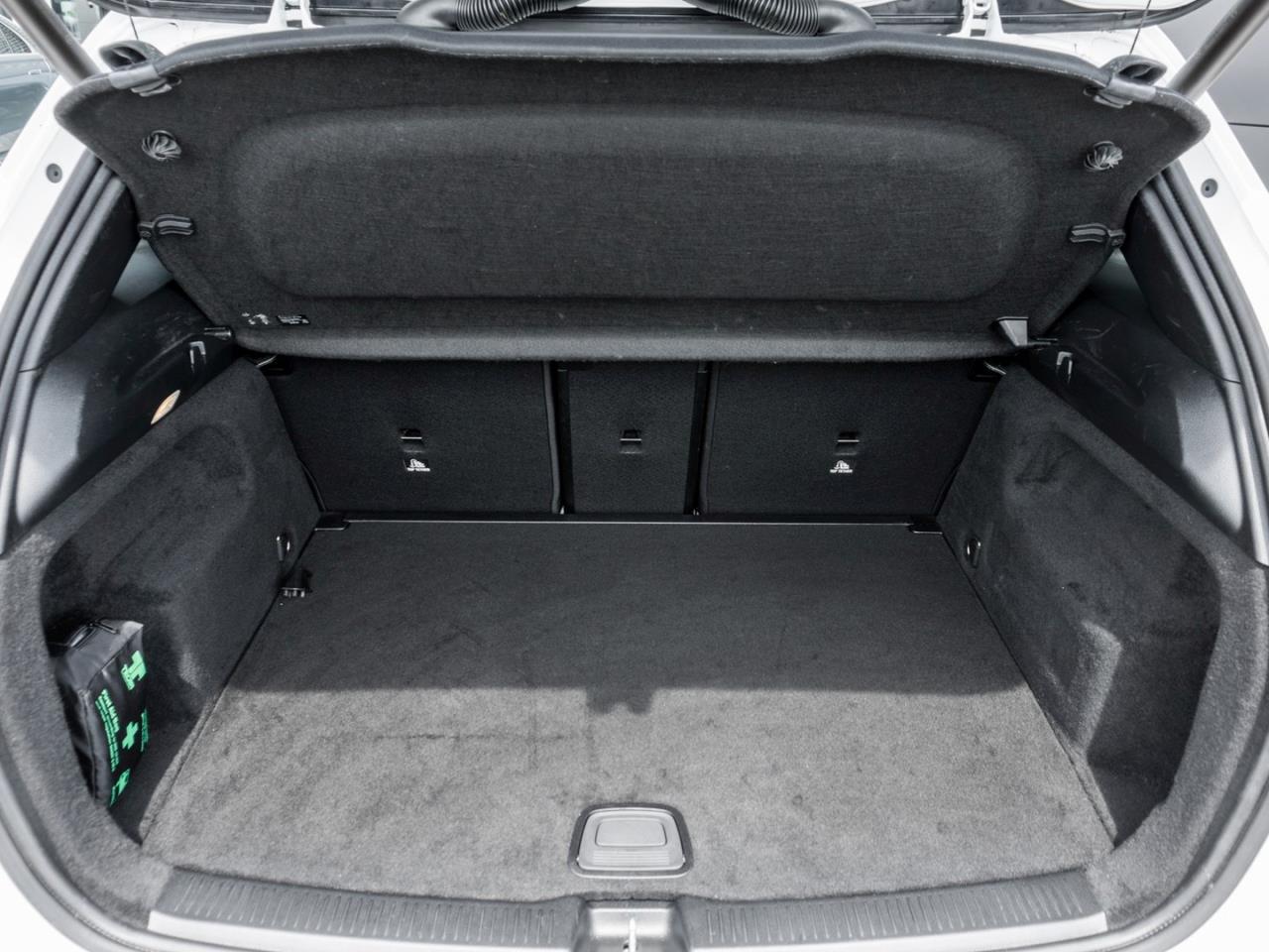 Mercedes-Benz B 200 AMG Night MBUX Navi+ Kamera Easy-Pack