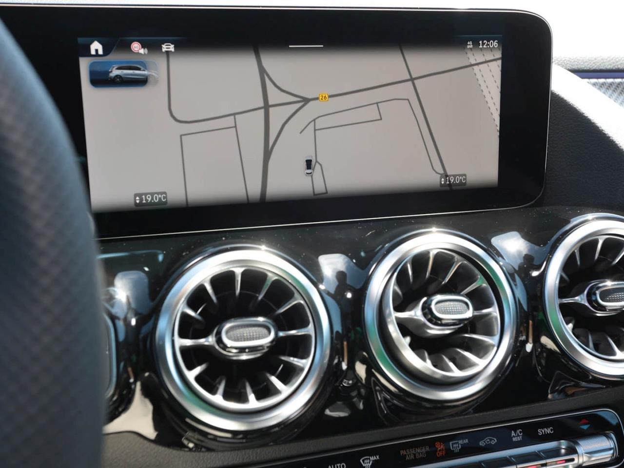 Mercedes-Benz B 220 d AMG Distronic Panorama HeadUp 360° AHK