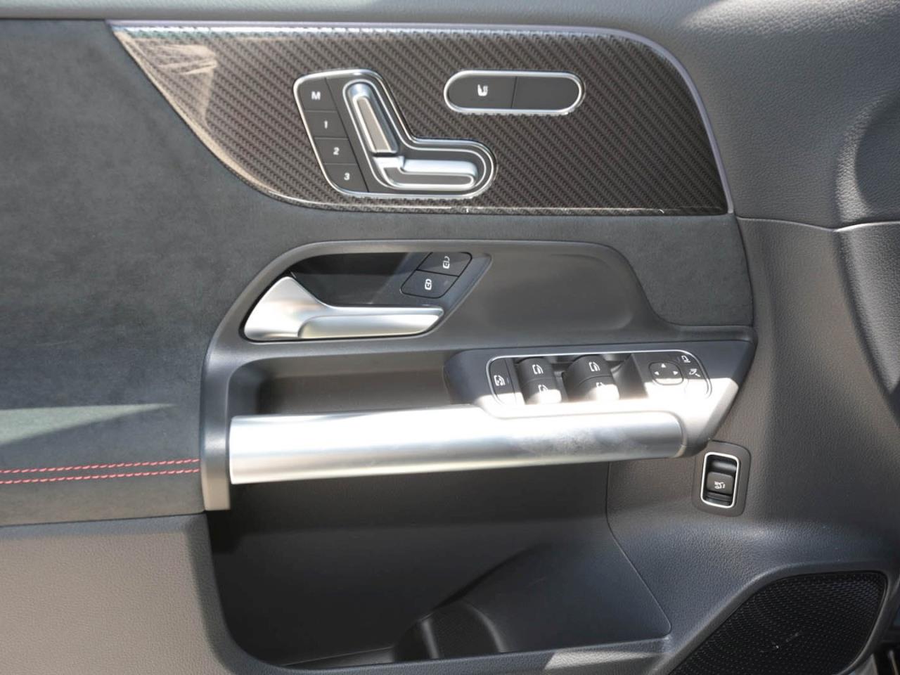 Mercedes-Benz B 220 d AMG Distronic Panorama HeadUp 360° AHK