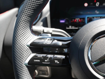Mercedes-Benz B 220 d AMG Distronic Panorama HeadUp 360° AHK