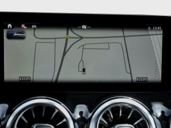 Mercedes-Benz B 220 d AMG Panorama Distronic Memory 360° AHK